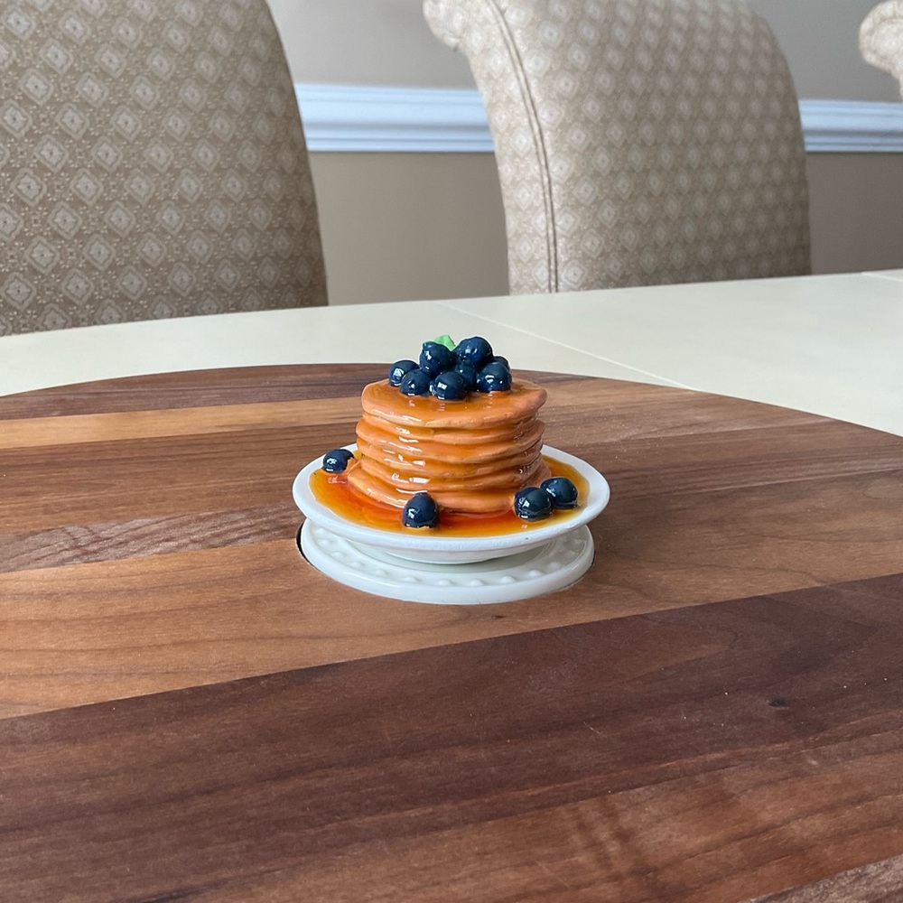 Stacked Breakfast Pancakes with Blueberries and Syrup Platter Decoration 🥞